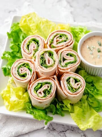 Turkey & Sun-Dried Tomato Pinwheel Sandwiches Recipe