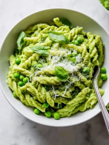 Creamy Pasta with Peas and Basil Recipe