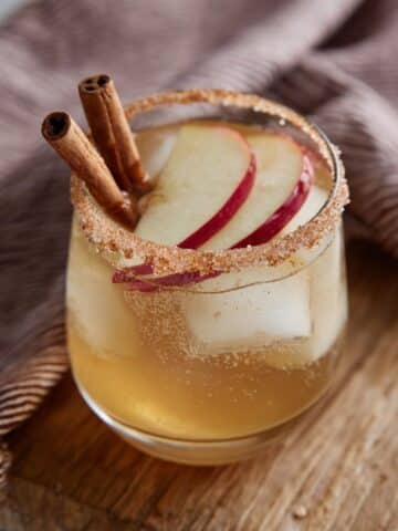 Easy Sparkling Apple Cider Mocktail Recipe