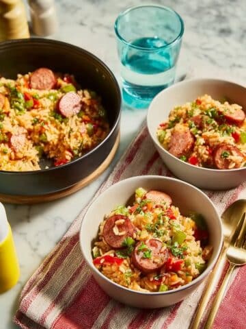 One-Pot Sausage and Peppers Rice Cooker Meal Recipe