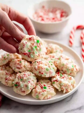 White Chocolate Peppermint Pretzels Recipe
