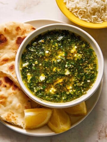 Creamy Egyptian Molokhia Soup with Garlic Tasha Recipe