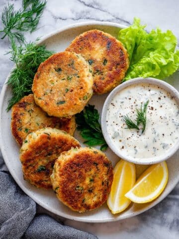 Salmon Cakes with Chive and Garlic Yogurt Sauce Recipe